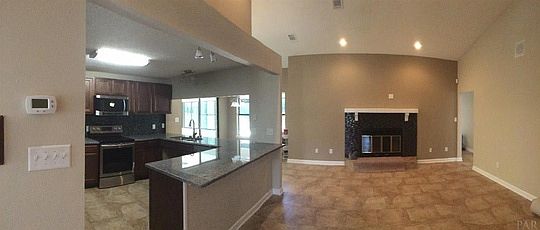5th image of 2201 Oxford Dr