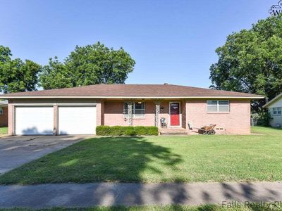 503 N Hilltop St, Burkburnett, TX, 76354