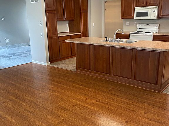 Love the openess of the large kitchen and the island.