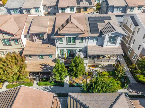 17075 Saint Anne Ln, Morgan Hill, CA 95037