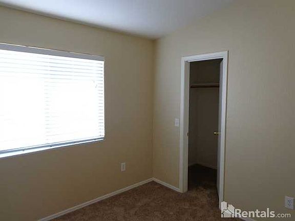 5th image of 4978 S Manhattan Dr