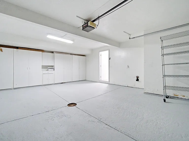 5864 Oval — Photo 34