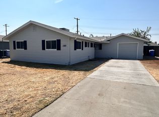 1385 Davis St, Hanford, CA 93230