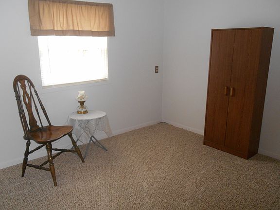 4th image of 113 E Roosevelt St