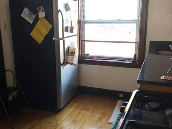 5th image of 4345 N Keeler Ave APT 3E