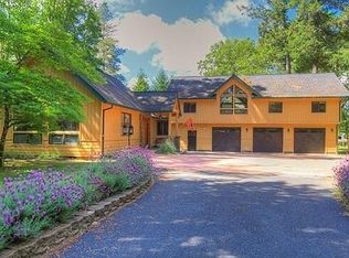 3500 Riverbanks Rd, Grants Pass, OR 97527