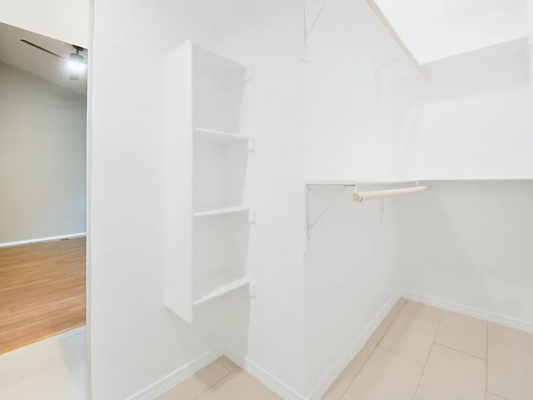2425 Sunflower Dr — Photo 8