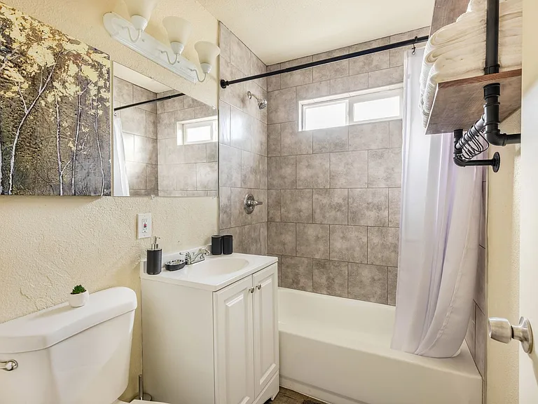 1329 E San Ramon Ave — Photo 50
