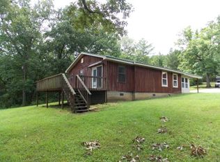 441 Cypress Creek Rd, Linden, TN 37096
