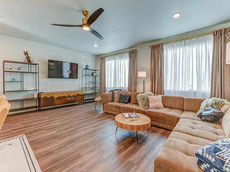 12214 W 57th Ln — Photo 11