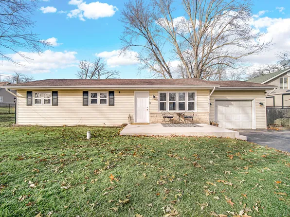 5104 Burr Oak Ter, Lowell, IN 46356