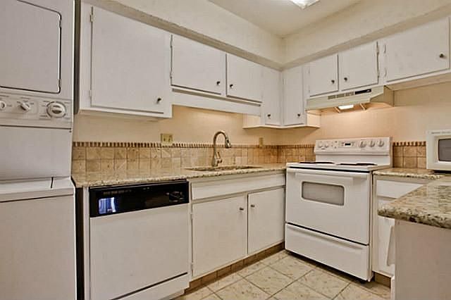 1st image of 5319 Fleetwood Oaks Dr #257