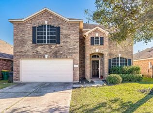 1519 Squire Dr, Baytown, TX 77521