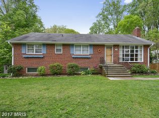 5640 Inverchapel Rd, Springfield, VA 22151