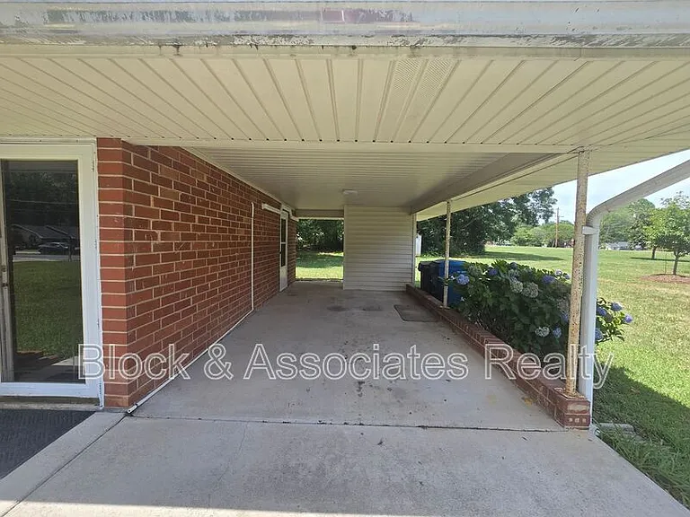 506 Eden Ter — Photo 10