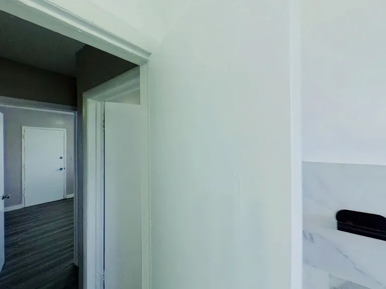 Centrally Located Gated Property Just Outside of Downtown Miami — Photo 25