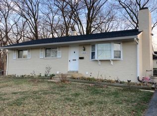 6829 Lois Dr, Springfield, VA 22150