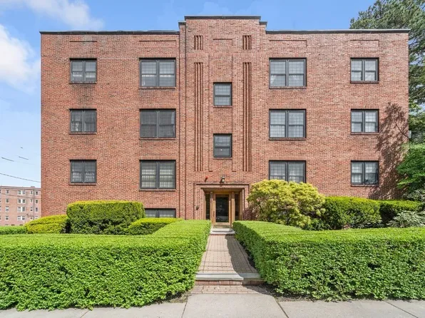 159 Saint Paul St APT 4, Brookline, MA 02446