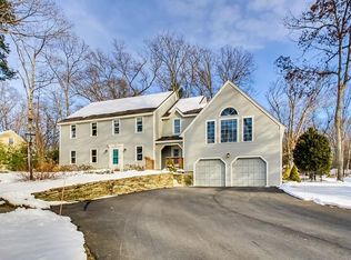 8 Ordway Rd, Hudson, MA 01749