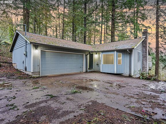 2nd image of 17300 SE Forest Hill Dr