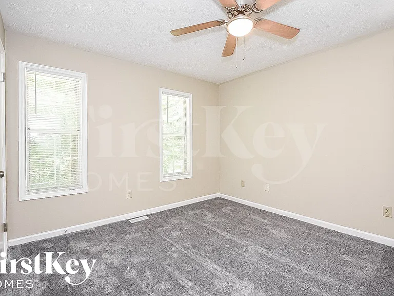 3954 Rock Mill Pkwy — Photo 11