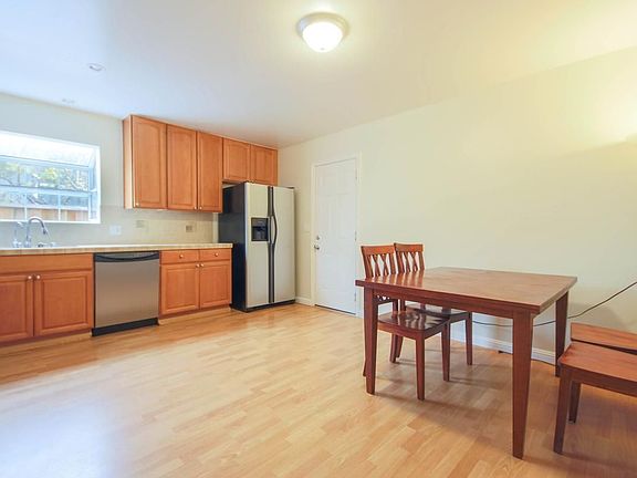 5th image of 2135 Quinn Ave