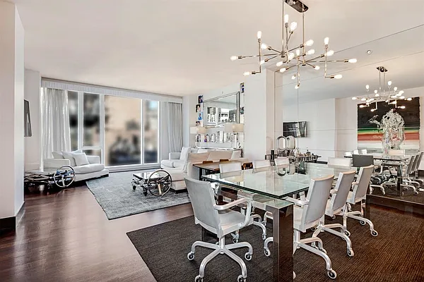 Sold by Corcoran | media 23