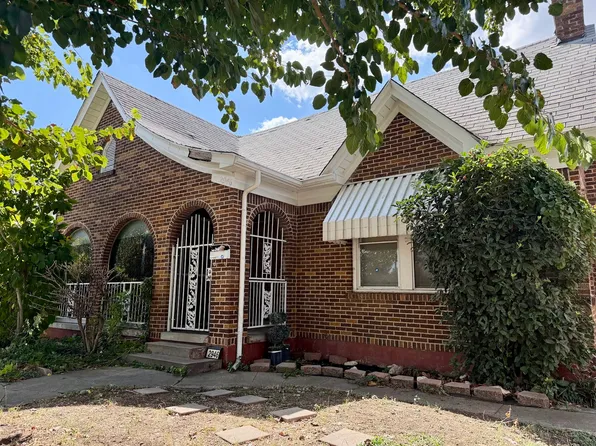 2946 Lipscomb St, Fort Worth, TX 76110