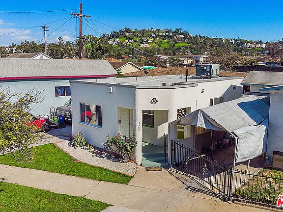5th image of 3308 Marguerite St