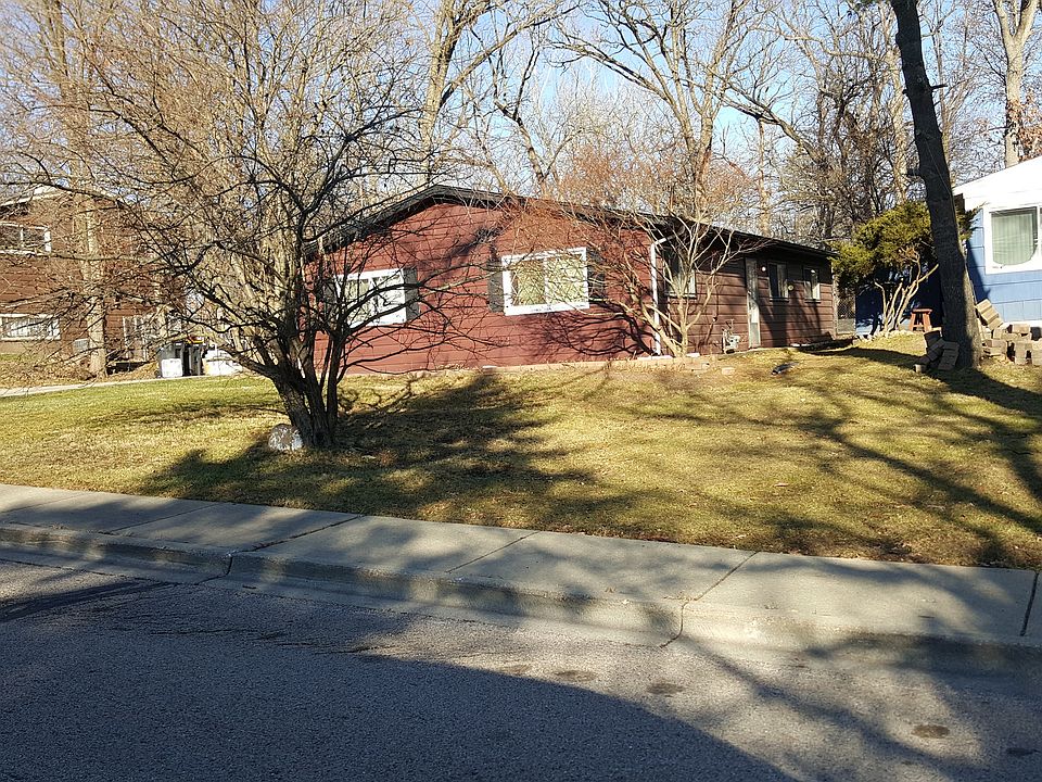 2nd image of 116 Walnut Dr