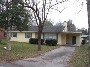 107 Institute St, Glennville, GA 30427