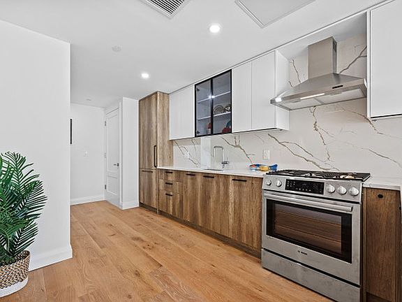 4th image of 1306 83rd St Unit 201