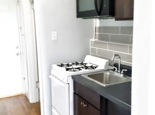 417 N Main St APT 2, Glen Ellyn, IL 60137