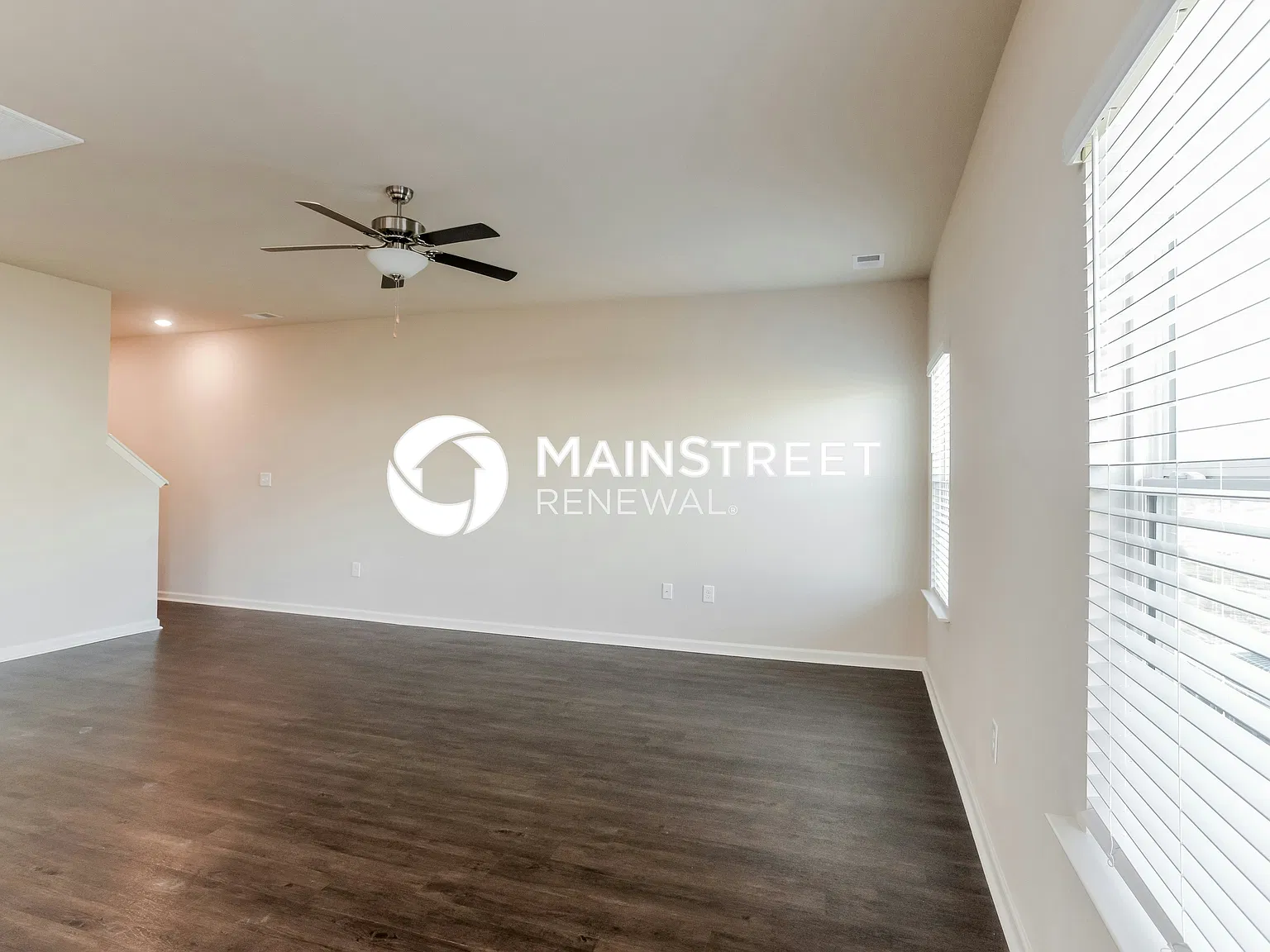 565 Clover Circle — Photo 3