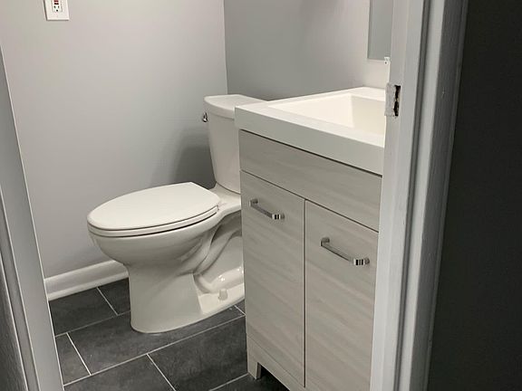 2nd image of 206 Osborn St #305