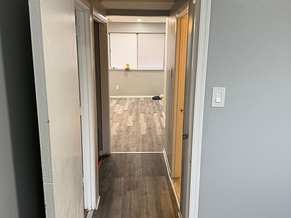 3rd image of 1231 W Champlost St Floor 2