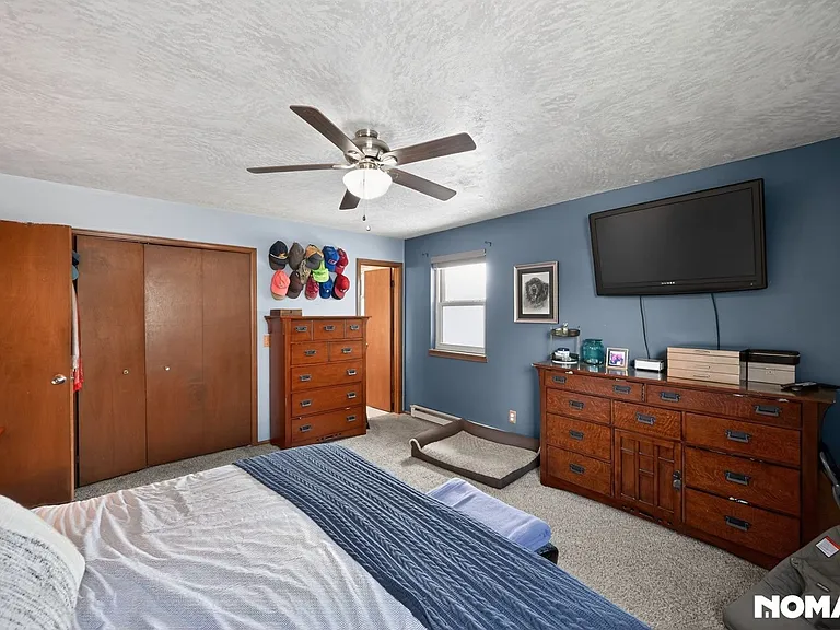 6913 Wolff St — Photo 27
