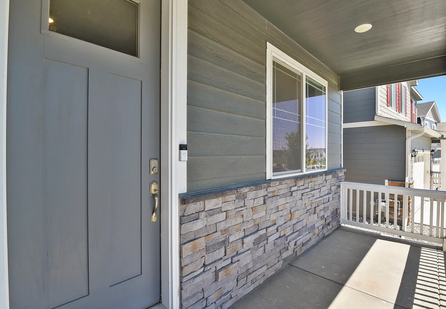 5 bed, 3761 sqft, $3,200 — Photo 2