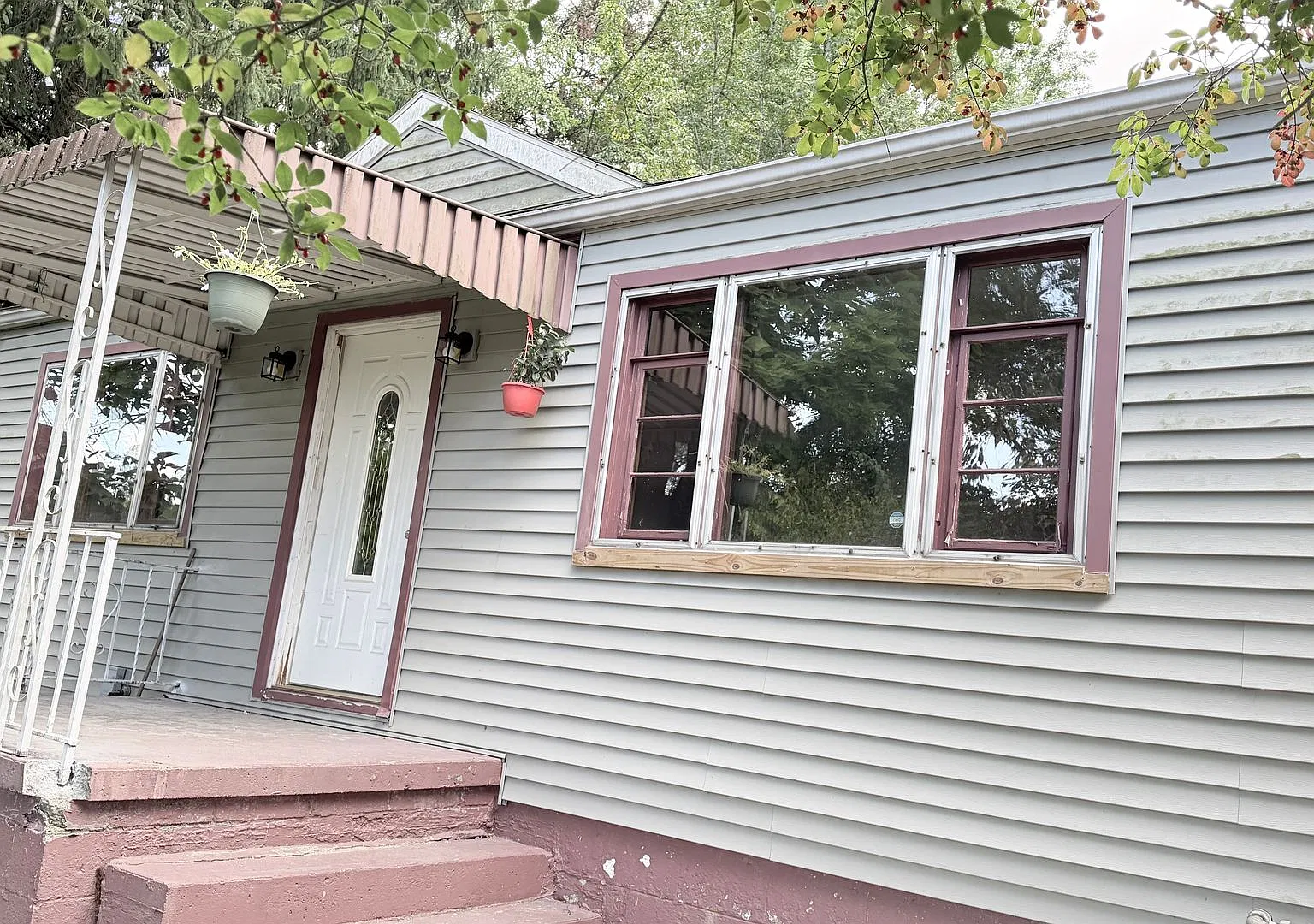 2 bedroom single family home ready now-Shenango school district — Photo 2