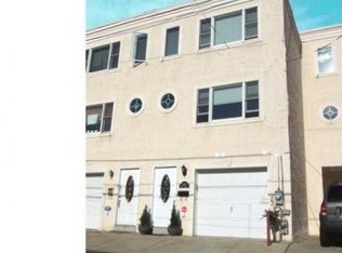 4841 Ogle St, Philadelphia, PA 19127
