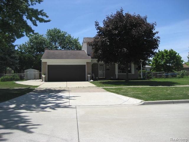 1st image of 29527 Lyndon St