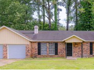 965 N Valley Falls Rd, Jackson, MS, 39212