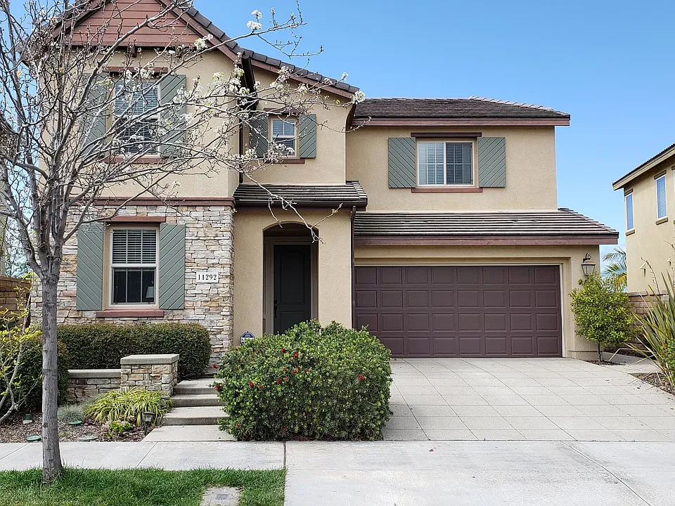 11292 Laurelcrest Dr