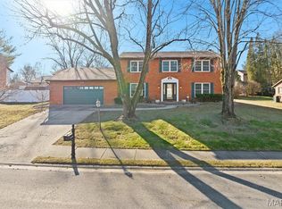 3 Shallowbrook Dr, O'Fallon, IL 62269