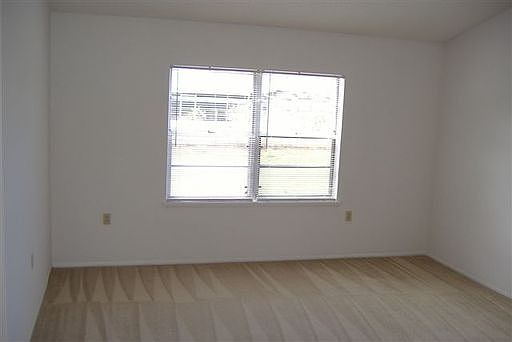 5th image of 10214 Jepson St