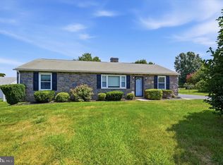 1813 Clinton Rd W, Norristown, PA 19403