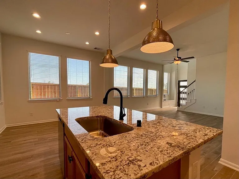 639 Silver Pear Ct — Photo 12
