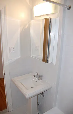 Rented by Stonehenge NYC LLC | media 2