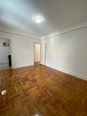 Rented by Peter R. Hungerford, LREB | media 7