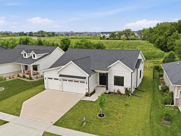 780 NE Badger Ln, Waukee, IA 50263